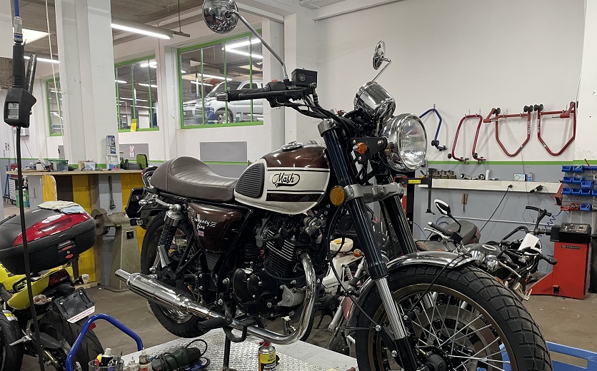 garage-deuxroue-croix