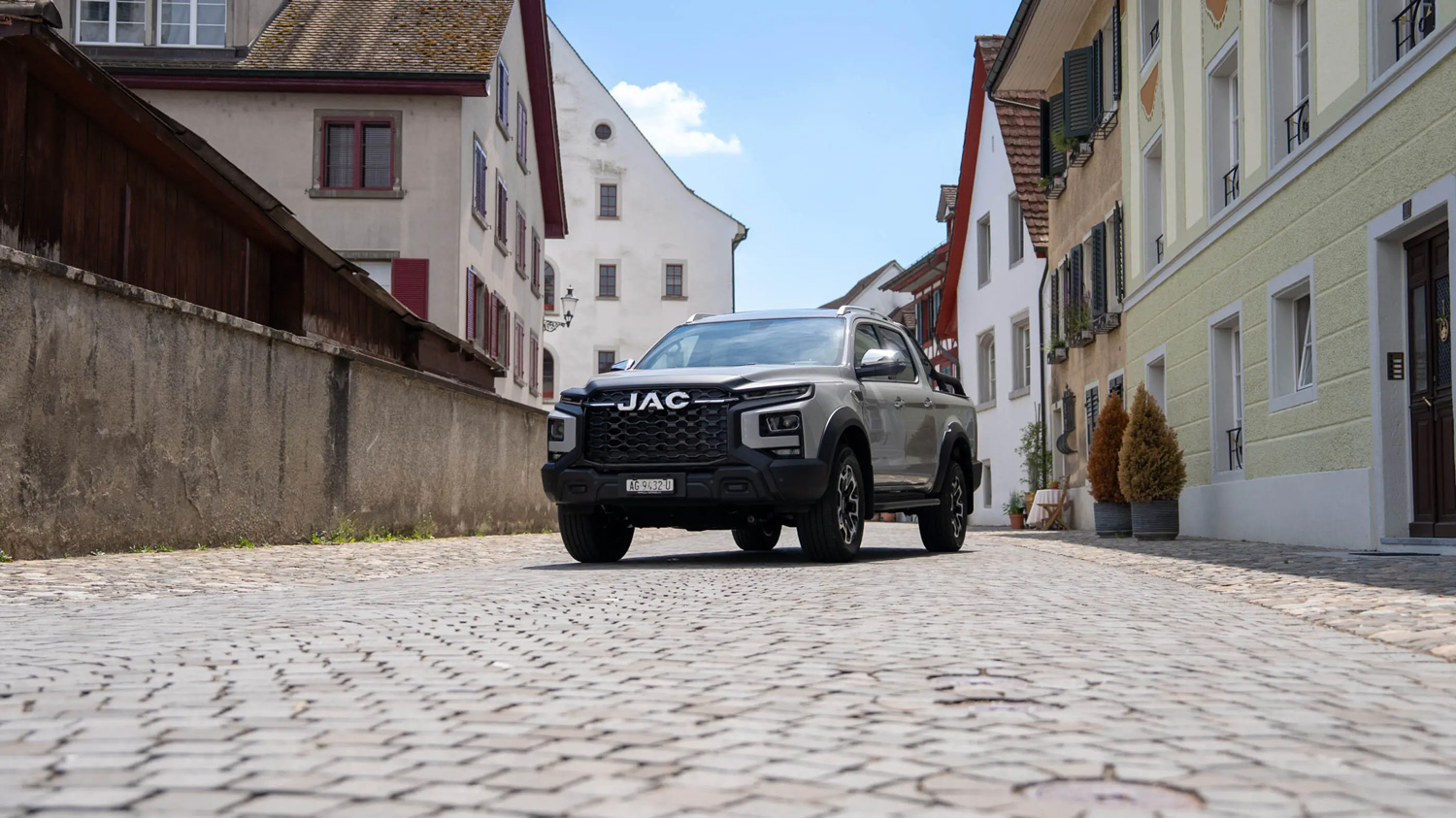 GaragedeLaCroix_JAC_T9EV